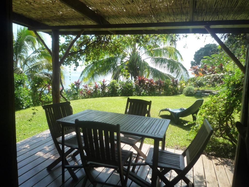 Vanira Lodge Teahupoo Room photo
